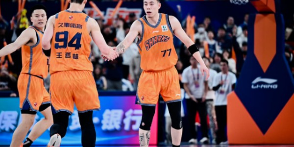九游娱乐入口-上海男篮VS北京首钢！怀特塞德缺席，洛夫顿不打，央视直播